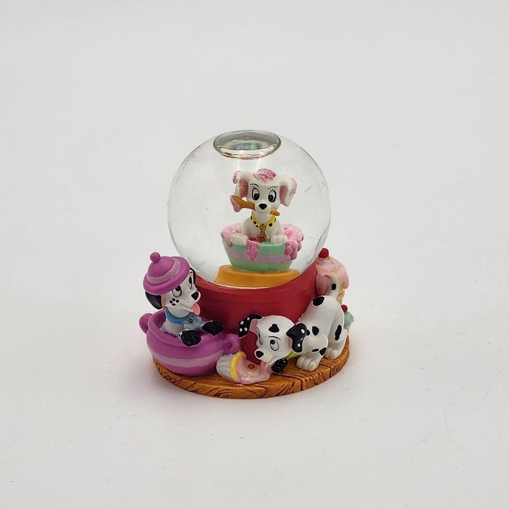 Disney Store 101 Dalmatians Sweet Treats Mini Snow Globe NWT